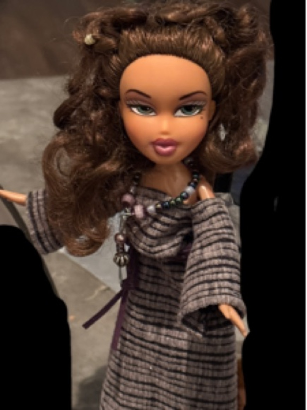 Bratz Stylish Sasha with wavy hair - redress - Picture 12 of 12